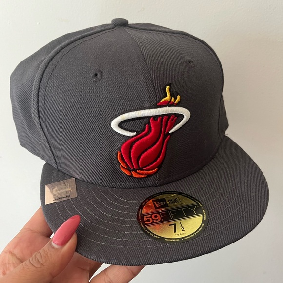 Other - NWOT Miami Heat Hat